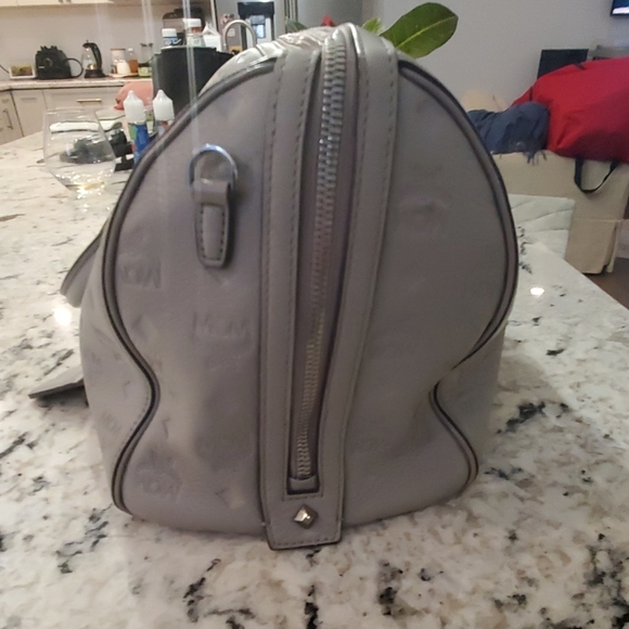 MCM Tote Bag - Picture 3 of 3